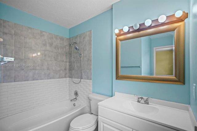 12261 Lake Loop Rd, Cooper City, FL 33330