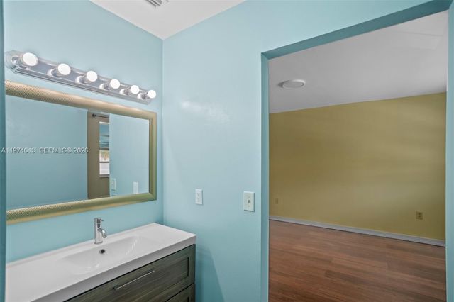 12261 Lake Loop Rd, Cooper City, FL 33330