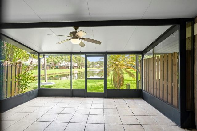 12261 Lake Loop Rd, Cooper City, FL 33330