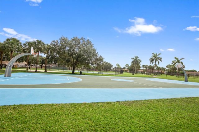 12261 Lake Loop Rd, Cooper City, FL 33330