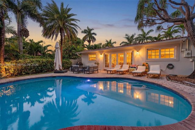 1661 Bel Air Ave, Lauderdale By The Sea, FL 33062