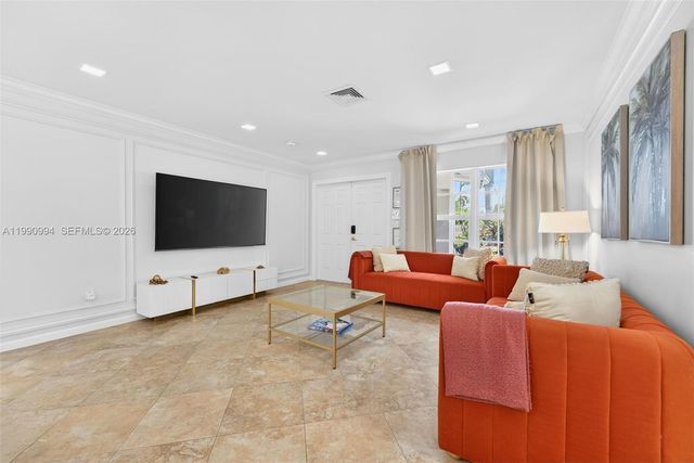 1661 Bel Air Ave, Lauderdale By The Sea, FL 33062