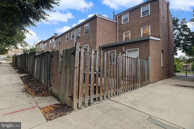 914 N EDEN ST, Baltimore, MD 21205