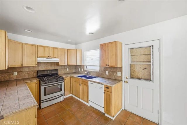 25567 Main, Barstow, CA 92311