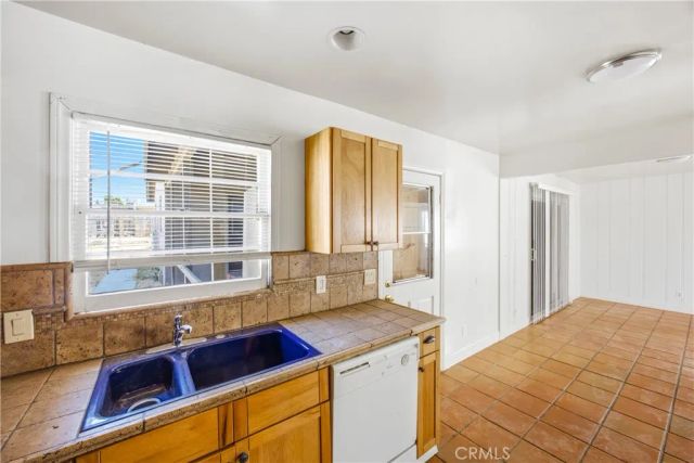 25567 Main, Barstow, CA 92311