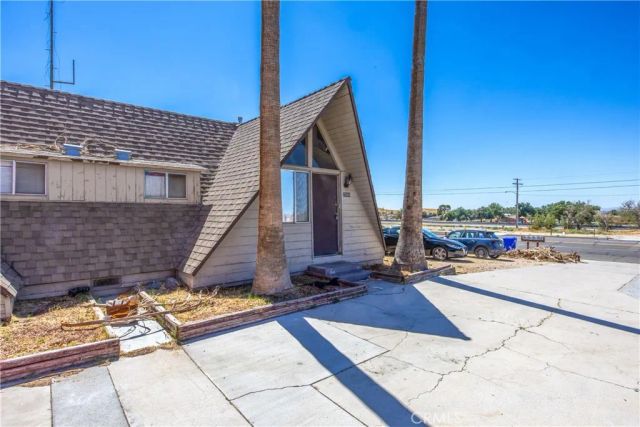 25567 Main, Barstow, CA 92311