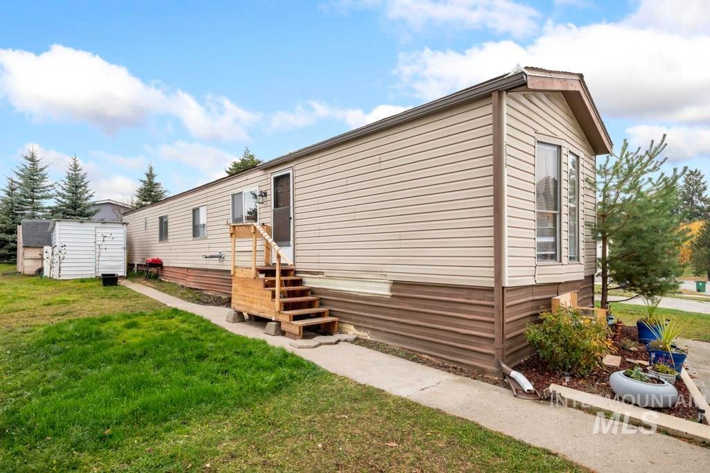 609 N Almon St Space 2030 2030, Moscow, ID 83843