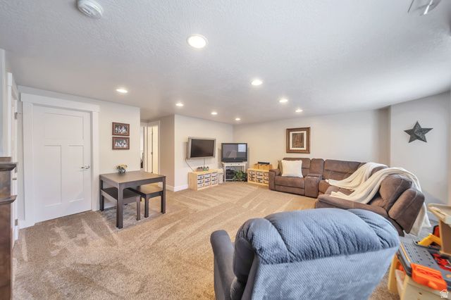 5608 S DUNETREE LN, Holladay, UT 84121