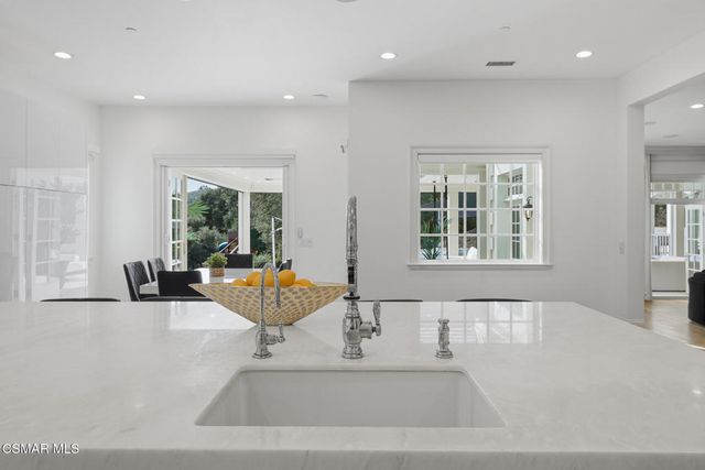 517 Lakeview Canyon Road, Westlake Village, CA 91362