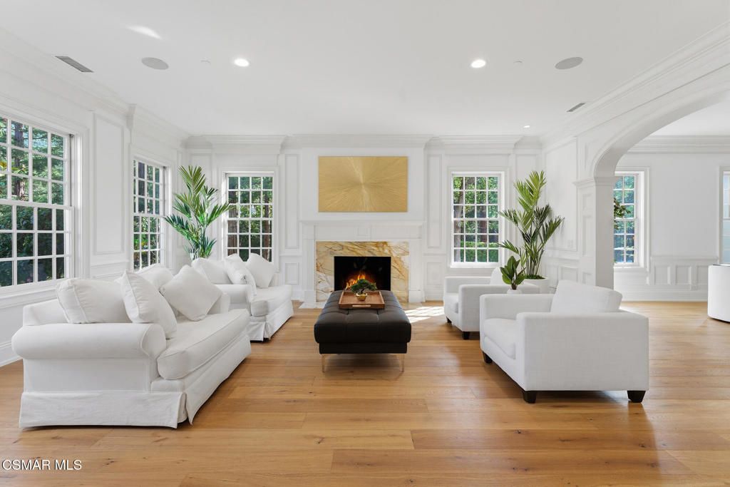 Image 16 of property listing at 517 Lakeview Canyon Road, Westlake Village, CA 91362