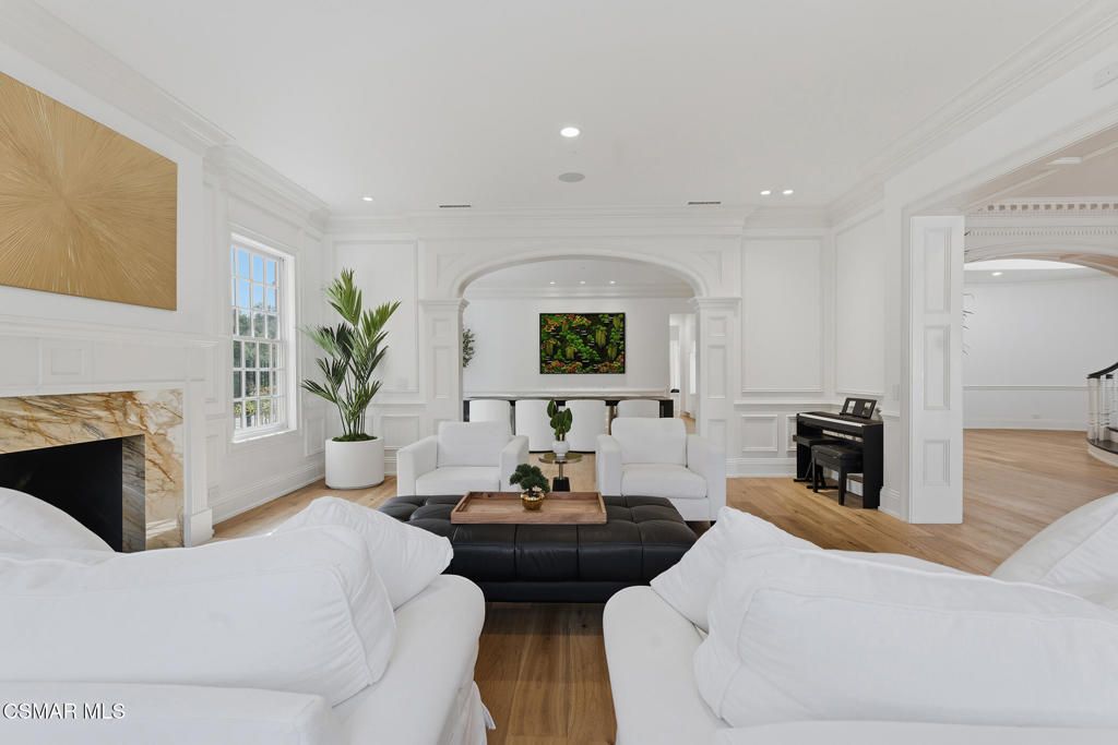 Image 17 of property listing at 517 Lakeview Canyon Road, Westlake Village, CA 91362