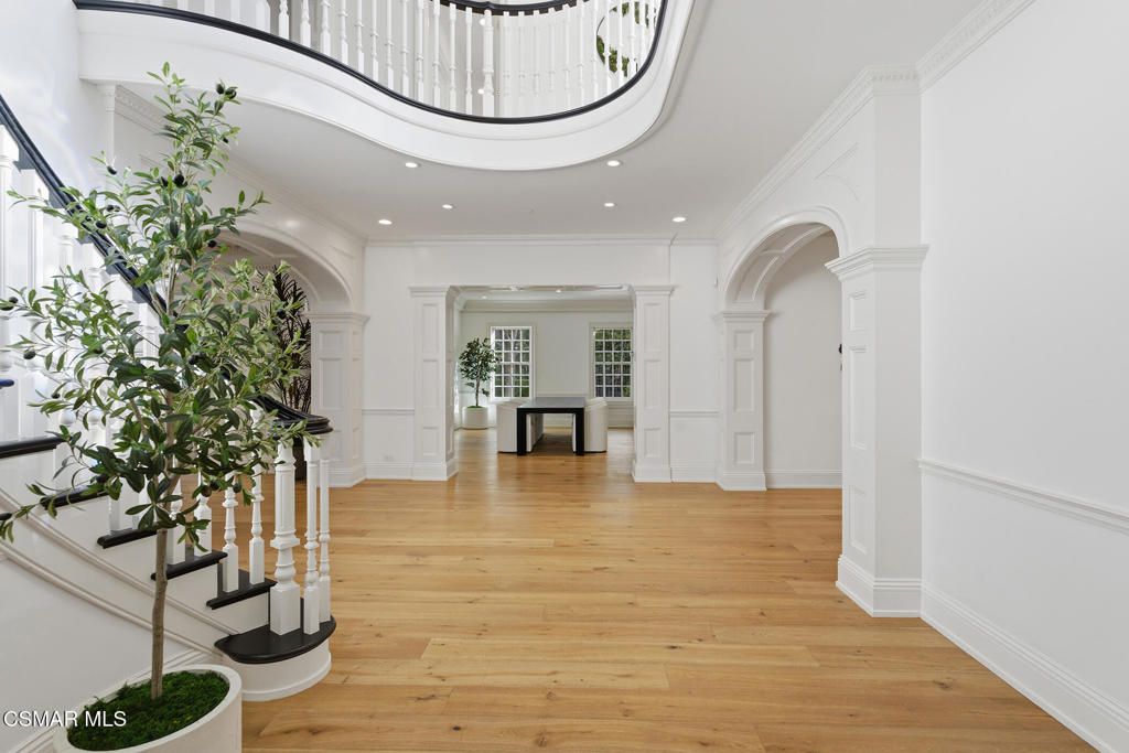 Image 23 of property listing at 517 Lakeview Canyon Road, Westlake Village, CA 91362