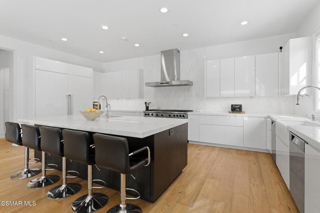 Image 32 of property listing at 517 Lakeview Canyon Road, Westlake Village, CA 91362