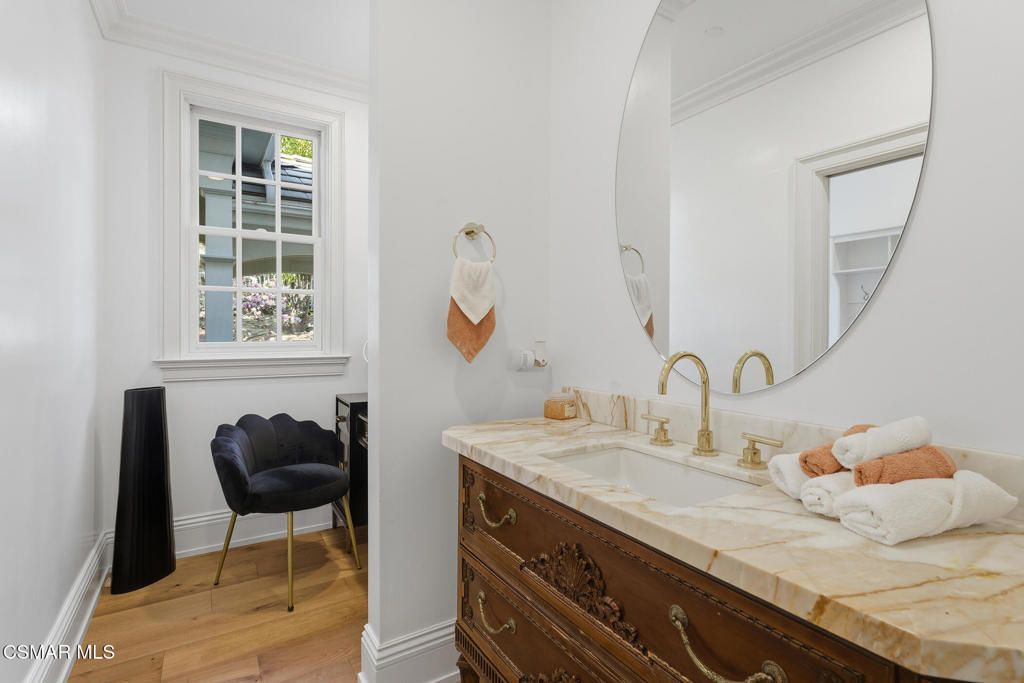 Image 39 of property listing at 517 Lakeview Canyon Road, Westlake Village, CA 91362