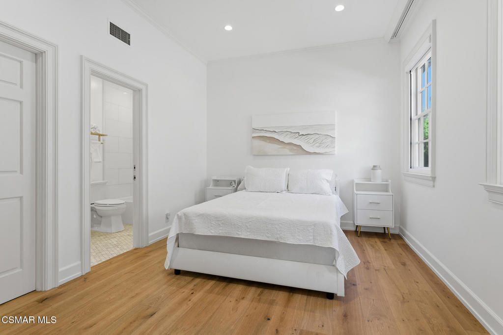 Image 44 of property listing at 517 Lakeview Canyon Road, Westlake Village, CA 91362