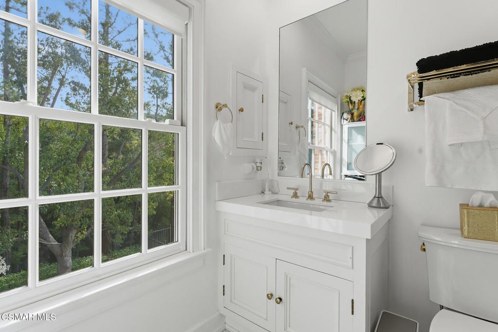 Image 51 of property listing at 517 Lakeview Canyon Road, Westlake Village, CA 91362