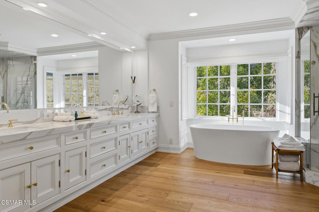 Image 59 of property listing at 517 Lakeview Canyon Road, Westlake Village, CA 91362