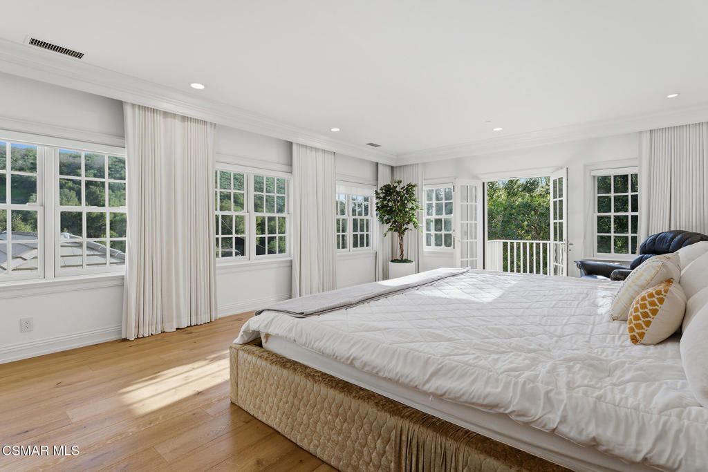 Image 62 of property listing at 517 Lakeview Canyon Road, Westlake Village, CA 91362