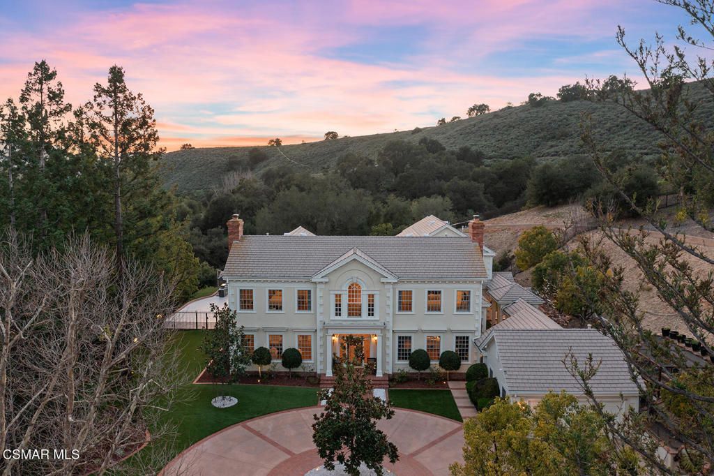 Image 79 of property listing at 517 Lakeview Canyon Road, Westlake Village, CA 91362