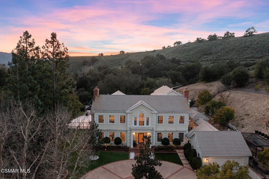 Image 94 of property listing at 517 Lakeview Canyon Road, Westlake Village, CA 91362