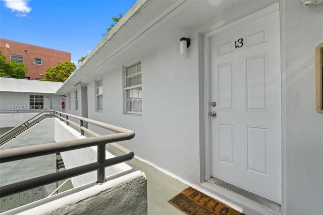 541 NE 62nd St 13, Miami, FL 33138
