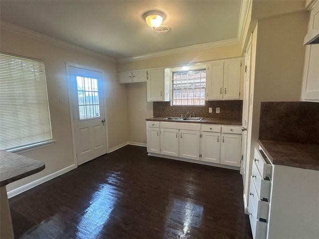 10211 Hinds Street, Houston, TX 77034