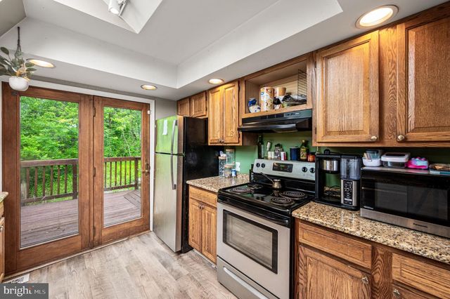 216 MAUGERS MILL RD, Pottstown, PA 19464