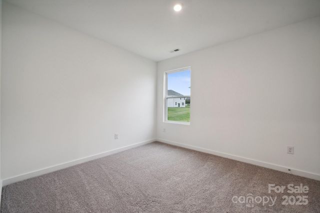 807 Olde England Lane, Lincolnton, NC 28092