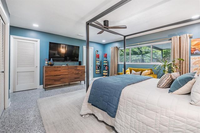 4130 N RIVER VIEW AVENUE, Tampa, FL 33607