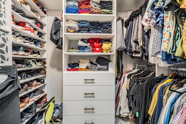 4130 N RIVER VIEW AVENUE, Tampa, FL 33607