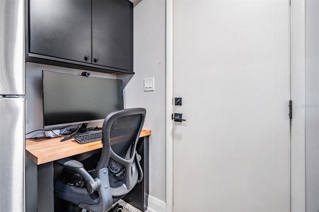 4130 N RIVER VIEW AVENUE, Tampa, FL 33607