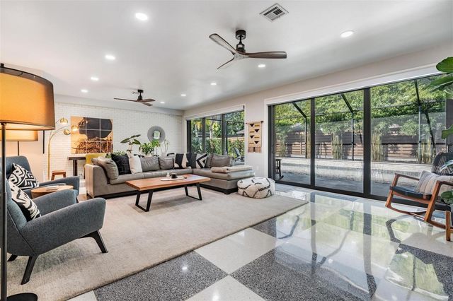 4130 N RIVER VIEW AVENUE, Tampa, FL 33607