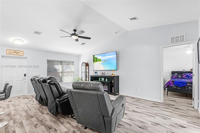 9032 Meadow Circle, La Belle, FL 33935