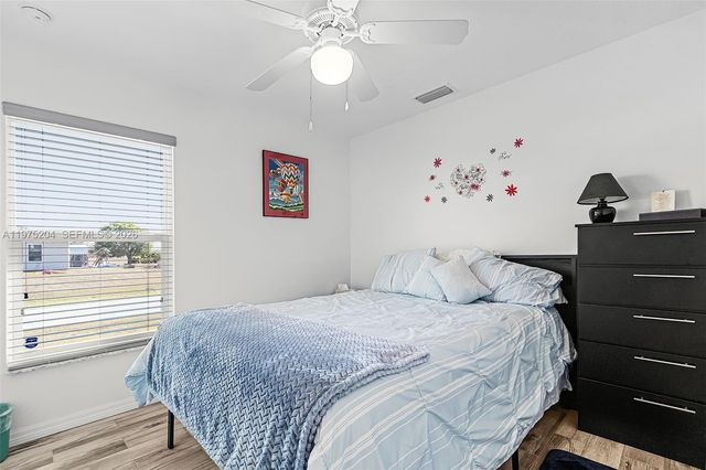 9032 Meadow Circle, La Belle, FL 33935