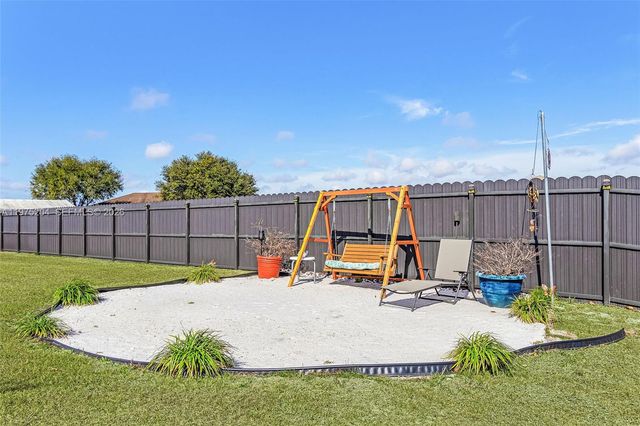 9032 Meadow Circle, La Belle, FL 33935