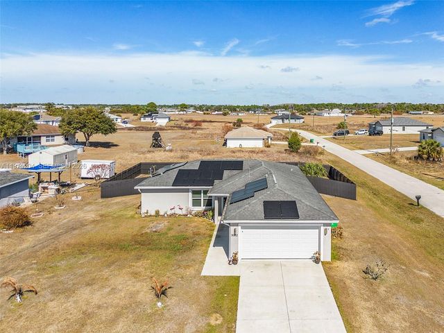 9032 Meadow Circle, La Belle, FL 33935