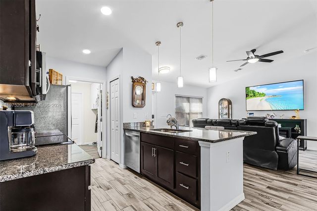 9032 Meadow Circle, La Belle, FL 33935