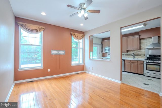 1604 YARROW CIR, Dayton, NJ 08810