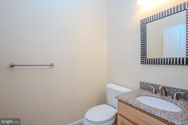 1604 YARROW CIR, Dayton, NJ 08810