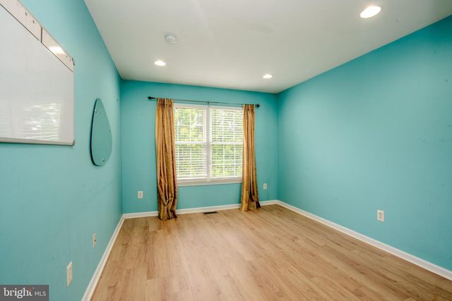 1604 YARROW CIR, Dayton, NJ 08810