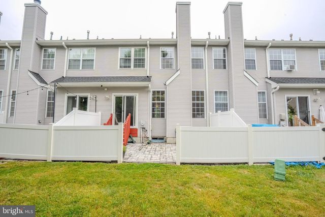 1604 YARROW CIR, Dayton, NJ 08810