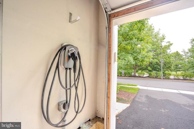 1604 YARROW CIR, Dayton, NJ 08810