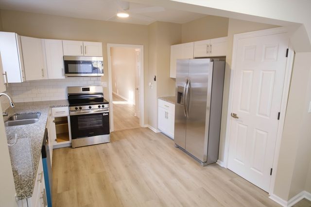 23 Eldert St, Springfield, MA 01109