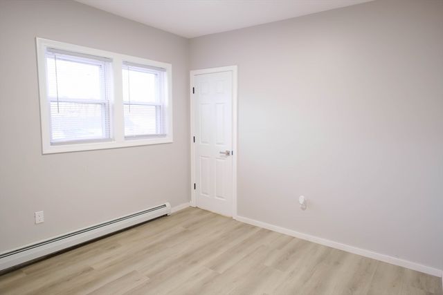 23 Eldert St, Springfield, MA 01109