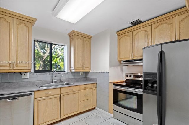 1410 NW 42nd St, Fort Lauderdale, FL 33309