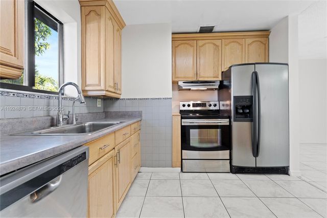 1410 NW 42nd St, Fort Lauderdale, FL 33309