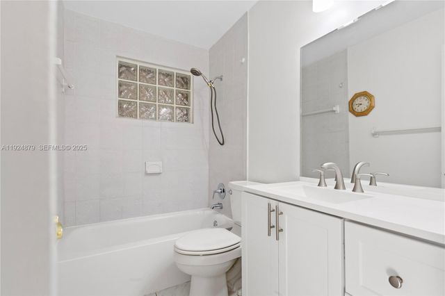 1410 NW 42nd St, Fort Lauderdale, FL 33309