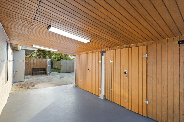 1410 NW 42nd St, Fort Lauderdale, FL 33309