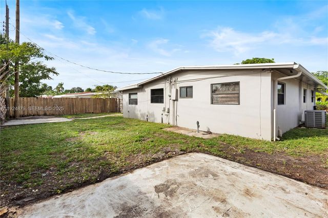 1410 NW 42nd St, Fort Lauderdale, FL 33309