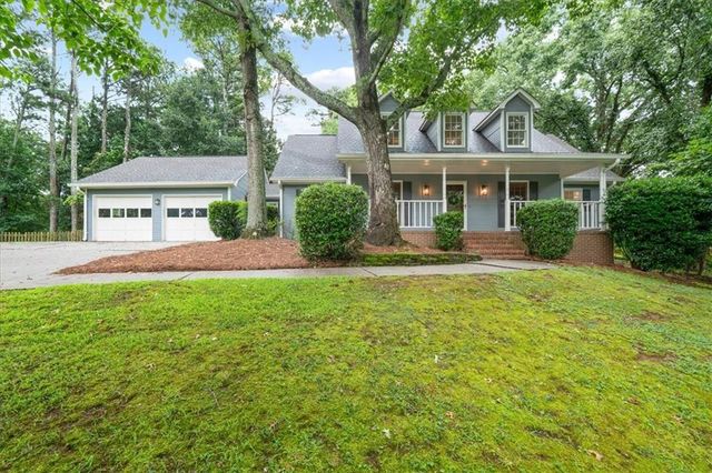 1646 Maple Ridge Drive, Suwanee, GA 30024